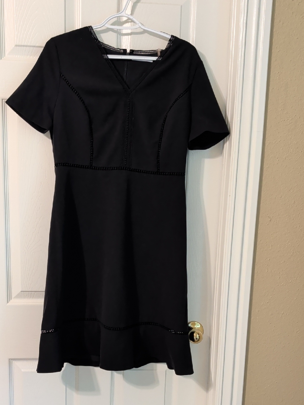 Tahari Black Ruffle Hem Dress | Eyelet Detail | Size 12